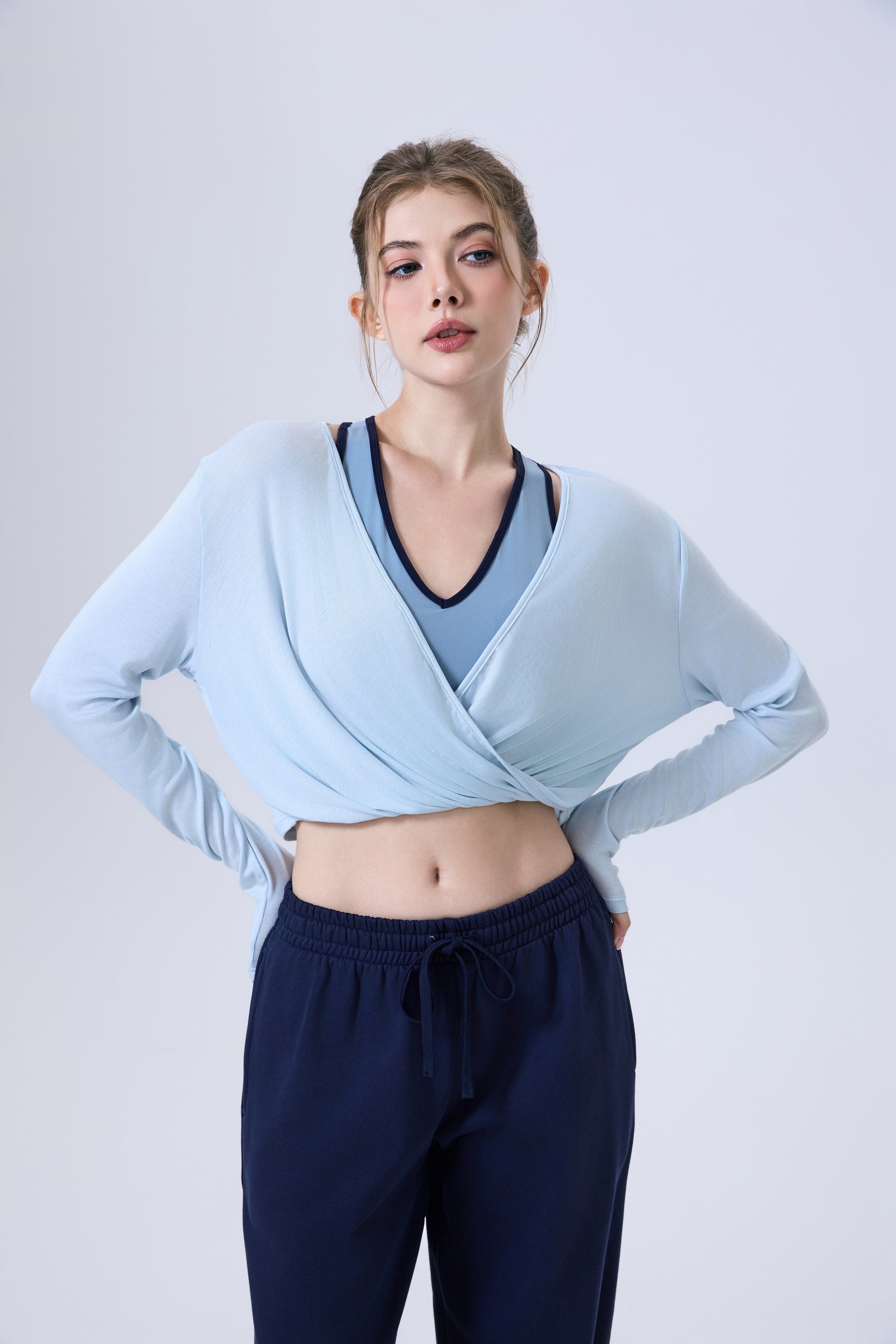 「Espresso Cocoa」Drop-Shoulder Crop Top - Athletic Top, Street Style, Fitness Wear